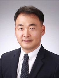 韓国科学研究院　Seoktae Kang教授